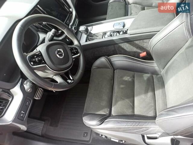 Синий Вольво ХС60, объемом двигателя 1.97 л и пробегом 82 тыс. км за 33000 $, фото 35 на Automoto.ua