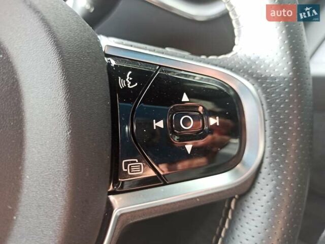 Синий Вольво ХС60, объемом двигателя 1.97 л и пробегом 82 тыс. км за 33000 $, фото 49 на Automoto.ua