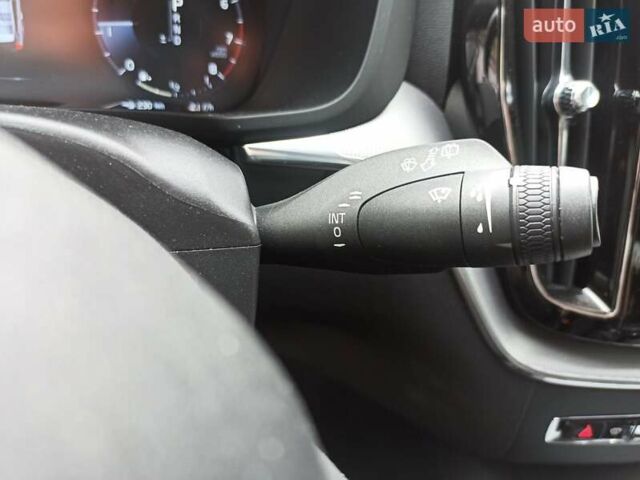 Синий Вольво ХС60, объемом двигателя 1.97 л и пробегом 82 тыс. км за 33000 $, фото 47 на Automoto.ua