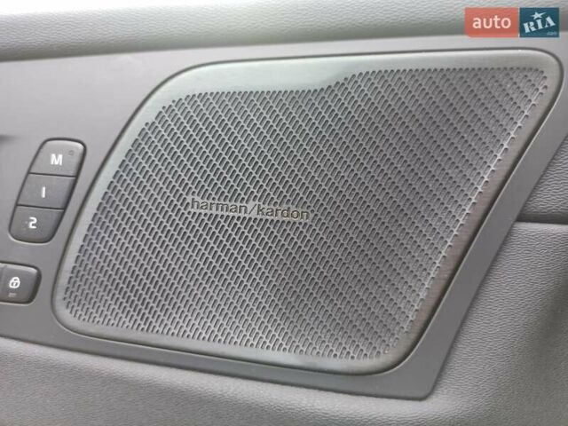 Синий Вольво ХС60, объемом двигателя 1.97 л и пробегом 82 тыс. км за 33000 $, фото 58 на Automoto.ua