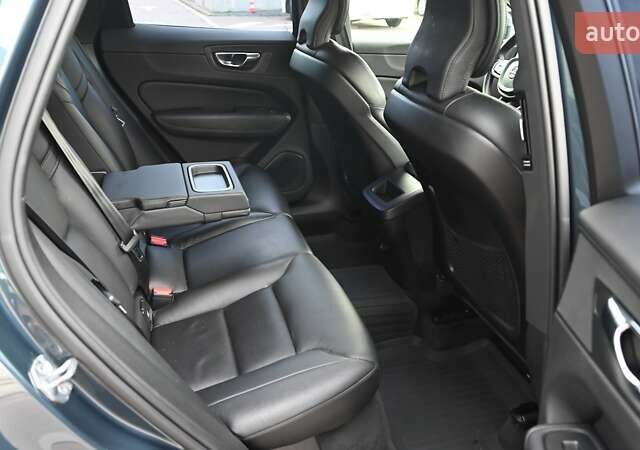 Синій Вольво ХС60, об'ємом двигуна 1.97 л та пробігом 83 тис. км за 29868 $, фото 6 на Automoto.ua