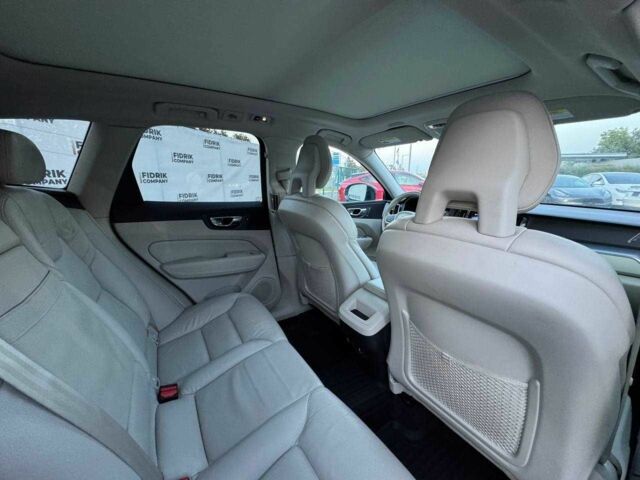 Синій Вольво ХС60, об'ємом двигуна 2 л та пробігом 205 тис. км за 18000 $, фото 5 на Automoto.ua