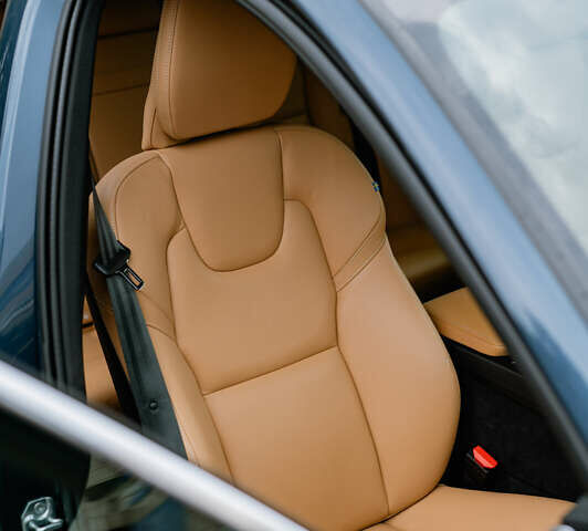 Синий Вольво ХС60, объемом двигателя 1.97 л и пробегом 64 тыс. км за 39000 $, фото 14 на Automoto.ua