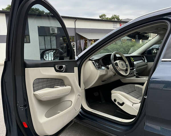 Синий Вольво ХС60, объемом двигателя 1.97 л и пробегом 229 тыс. км за 27700 $, фото 6 на Automoto.ua