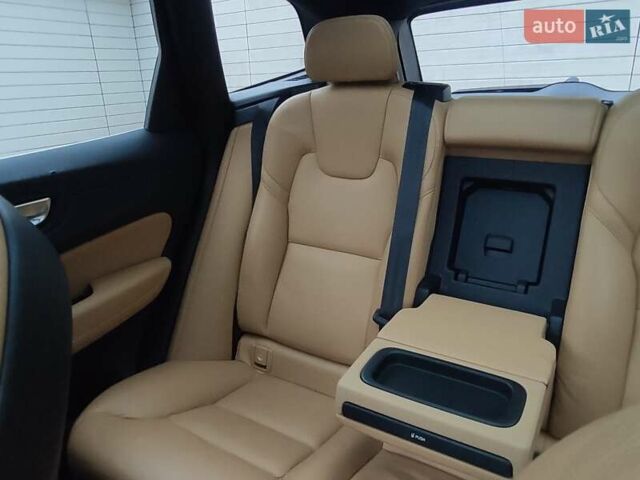 Синий Вольво ХС60, объемом двигателя 1.97 л и пробегом 77 тыс. км за 31900 $, фото 47 на Automoto.ua