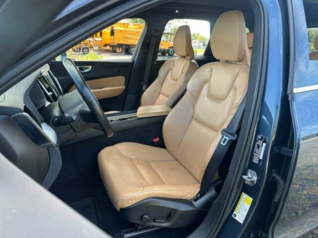 Синий Вольво ХС60, объемом двигателя 2 л и пробегом 38 тыс. км за 10800 $, фото 8 на Automoto.ua