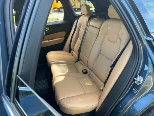 Синий Вольво ХС60, объемом двигателя 2 л и пробегом 38 тыс. км за 10800 $, фото 12 на Automoto.ua