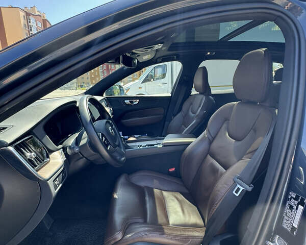 Синий Вольво ХС60, объемом двигателя 1.97 л и пробегом 45 тыс. км за 35000 $, фото 16 на Automoto.ua