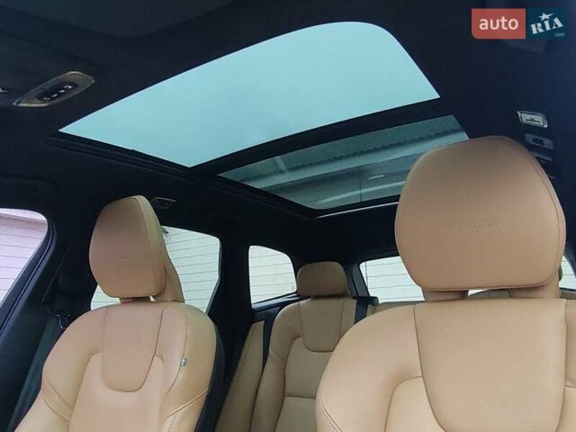 Синий Вольво ХС60, объемом двигателя 1.97 л и пробегом 77 тыс. км за 31900 $, фото 34 на Automoto.ua