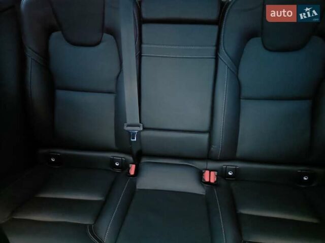 Синий Вольво ХС60, объемом двигателя 1.97 л и пробегом 52 тыс. км за 39900 $, фото 40 на Automoto.ua