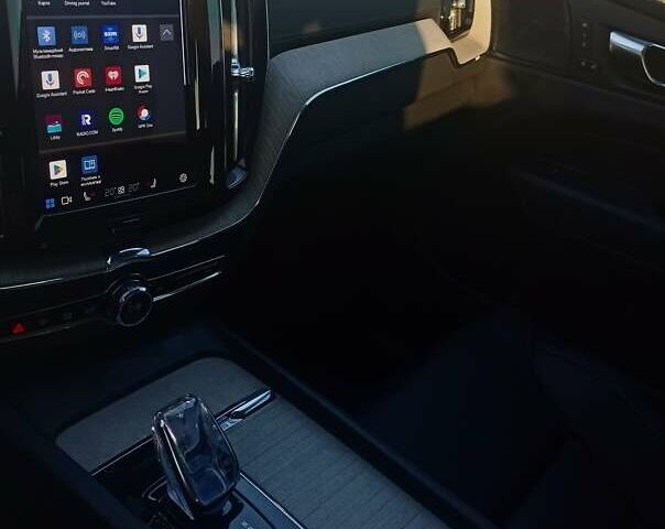 Синий Вольво ХС60, объемом двигателя 1.97 л и пробегом 52 тыс. км за 39900 $, фото 32 на Automoto.ua