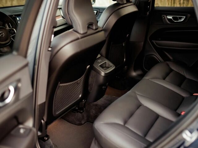 Синий Вольво ХС60, объемом двигателя 2 л и пробегом 45 тыс. км за 21200 $, фото 16 на Automoto.ua