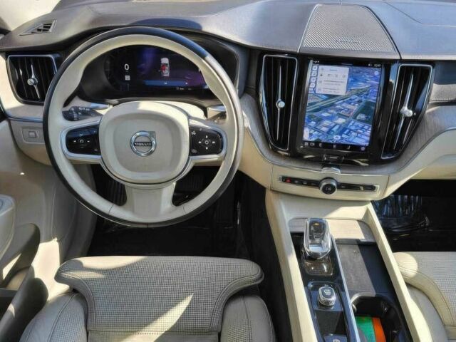 Синий Вольво ХС60, объемом двигателя 2 л и пробегом 15 тыс. км за 9900 $, фото 8 на Automoto.ua