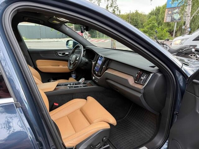 Синий Вольво ХС60, объемом двигателя 2 л и пробегом 49 тыс. км за 37000 $, фото 8 на Automoto.ua