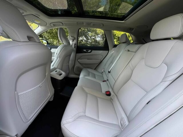 Вольво ХС60 2023 в Киеве на Automoto.ua Синий Вольво ХС60, объемом двигателя 0 л и пробегом 28 тыс. км за 30600 $, фото 16 на Automoto.ua