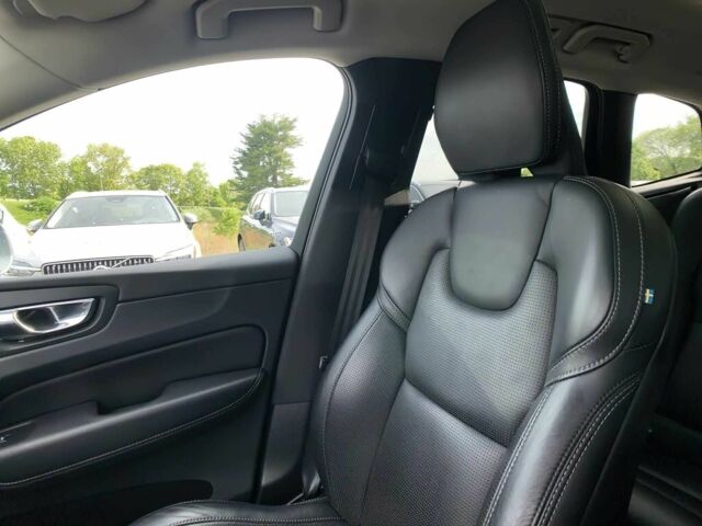 Синий Вольво ХС60, объемом двигателя 2 л и пробегом 17 тыс. км за 30600 $, фото 8 на Automoto.ua