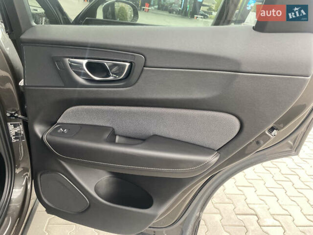 Зеленый Вольво ХС60, объемом двигателя 2 л и пробегом 283 тыс. км за 28888 $, фото 97 на Automoto.ua