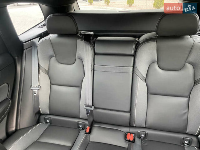 Зеленый Вольво ХС60, объемом двигателя 2 л и пробегом 283 тыс. км за 28888 $, фото 49 на Automoto.ua