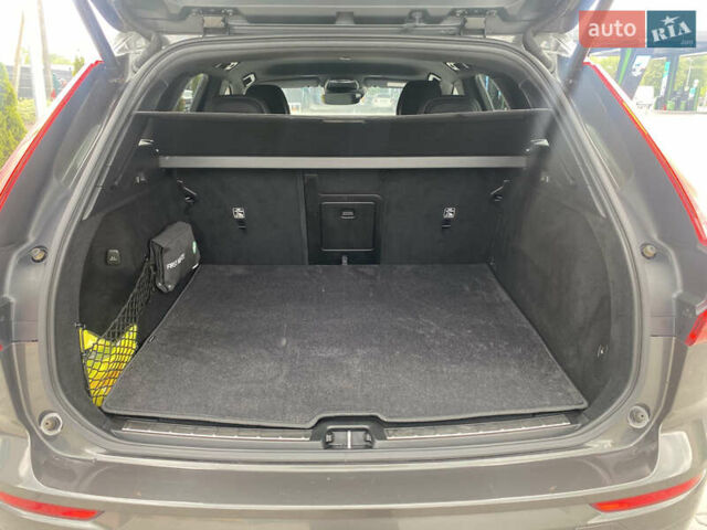 Зеленый Вольво ХС60, объемом двигателя 2 л и пробегом 283 тыс. км за 28888 $, фото 74 на Automoto.ua