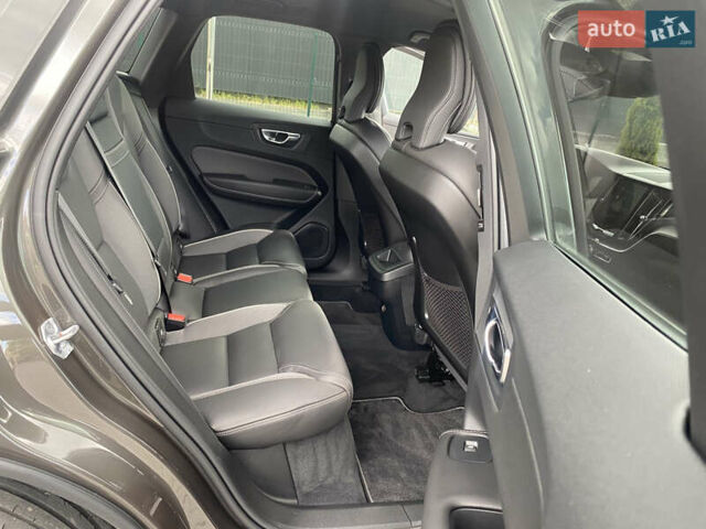 Зеленый Вольво ХС60, объемом двигателя 2 л и пробегом 283 тыс. км за 28888 $, фото 94 на Automoto.ua