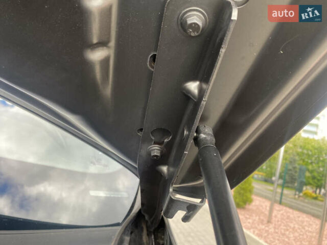 Зеленый Вольво ХС60, объемом двигателя 2 л и пробегом 283 тыс. км за 28888 $, фото 69 на Automoto.ua