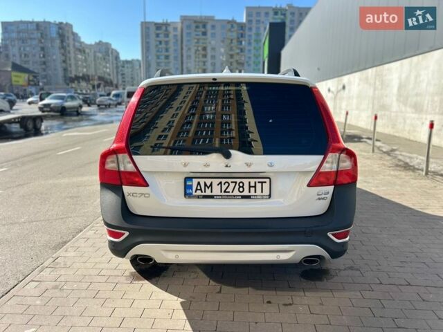 Білий Вольво ХС70, об'ємом двигуна 2.4 л та пробігом 267 тис. км за 11700 $, фото 3 на Automoto.ua