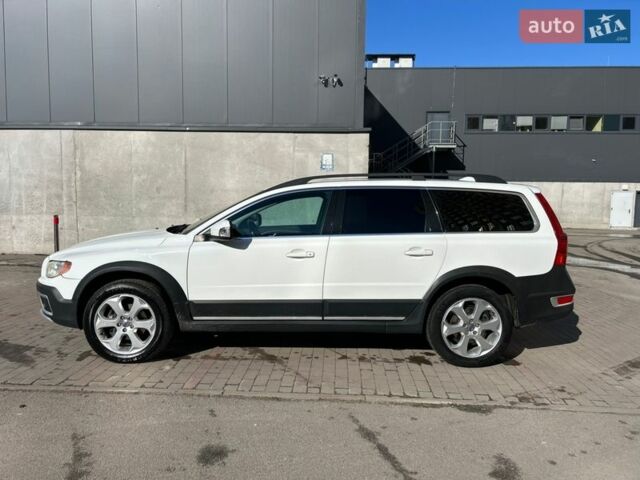 Білий Вольво ХС70, об'ємом двигуна 2.4 л та пробігом 267 тис. км за 11700 $, фото 5 на Automoto.ua