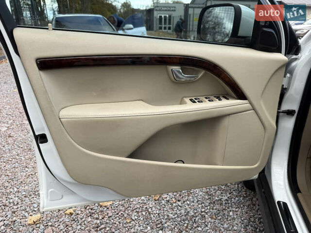 Белый Вольво ХС70, объемом двигателя 3 л и пробегом 227 тыс. км за 16500 $, фото 33 на Automoto.ua