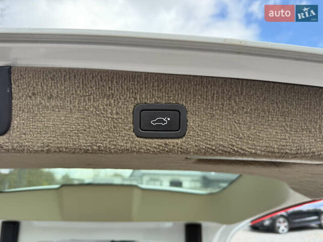 Белый Вольво ХС70, объемом двигателя 3 л и пробегом 227 тыс. км за 16500 $, фото 18 на Automoto.ua