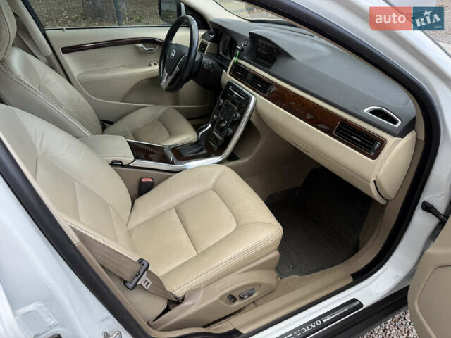 Белый Вольво ХС70, объемом двигателя 3 л и пробегом 227 тыс. км за 16500 $, фото 63 на Automoto.ua