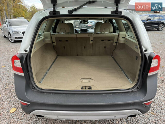 Белый Вольво ХС70, объемом двигателя 3 л и пробегом 227 тыс. км за 16500 $, фото 16 на Automoto.ua