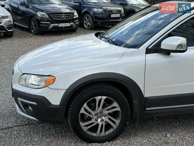 Белый Вольво ХС70, объемом двигателя 3 л и пробегом 227 тыс. км за 16500 $, фото 4 на Automoto.ua