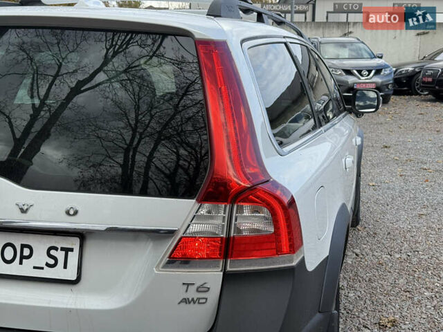 Белый Вольво ХС70, объемом двигателя 3 л и пробегом 227 тыс. км за 16500 $, фото 14 на Automoto.ua