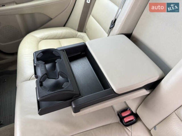 Белый Вольво ХС70, объемом двигателя 3 л и пробегом 227 тыс. км за 16500 $, фото 60 на Automoto.ua