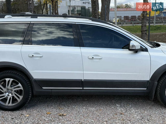 Белый Вольво ХС70, объемом двигателя 3 л и пробегом 227 тыс. км за 16500 $, фото 24 на Automoto.ua