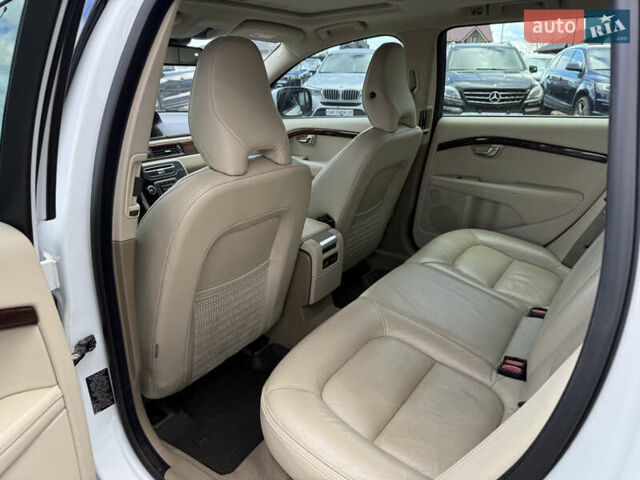 Белый Вольво ХС70, объемом двигателя 3 л и пробегом 227 тыс. км за 16500 $, фото 53 на Automoto.ua