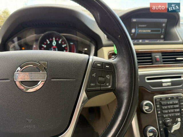 Белый Вольво ХС70, объемом двигателя 3 л и пробегом 227 тыс. км за 16500 $, фото 42 на Automoto.ua