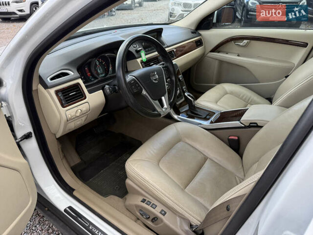 Белый Вольво ХС70, объемом двигателя 3 л и пробегом 227 тыс. км за 16500 $, фото 36 на Automoto.ua