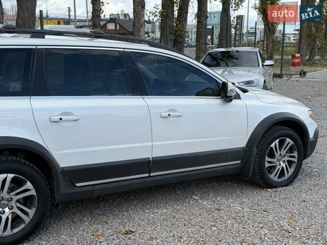 Белый Вольво ХС70, объемом двигателя 3 л и пробегом 227 тыс. км за 16500 $, фото 23 на Automoto.ua