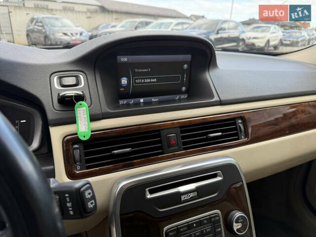 Белый Вольво ХС70, объемом двигателя 3 л и пробегом 227 тыс. км за 16500 $, фото 48 на Automoto.ua