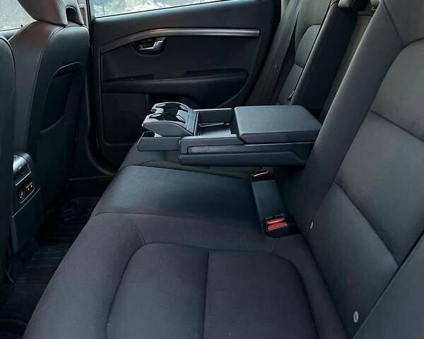 Белый Вольво ХС70, объемом двигателя 2.4 л и пробегом 341 тыс. км за 14850 $, фото 41 на Automoto.ua