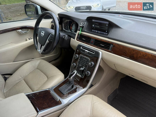Белый Вольво ХС70, объемом двигателя 3 л и пробегом 227 тыс. км за 16500 $, фото 69 на Automoto.ua