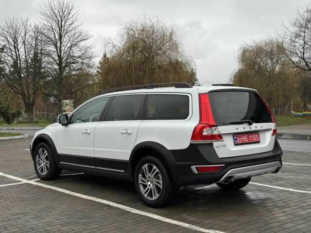 Белый Вольво ХС70, объемом двигателя 2 л и пробегом 135 тыс. км за 15999 $, фото 6 на Automoto.ua