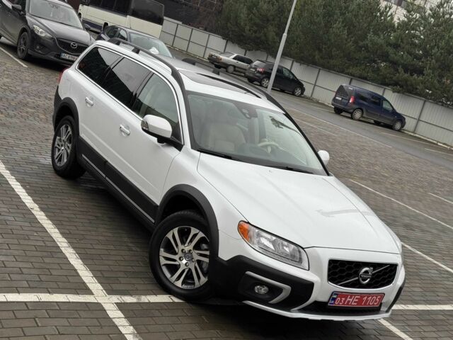 Белый Вольво ХС70, объемом двигателя 2 л и пробегом 135 тыс. км за 15999 $, фото 14 на Automoto.ua