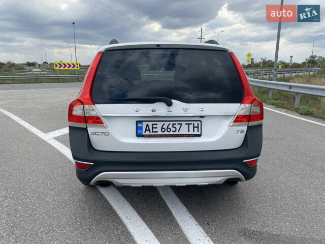 Білий Вольво ХС70, об'ємом двигуна 2 л та пробігом 160 тис. км за 17800 $, фото 6 на Automoto.ua