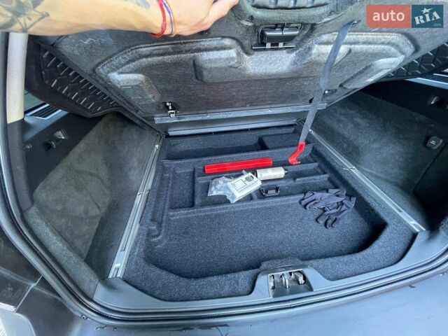 Білий Вольво ХС70, об'ємом двигуна 2.4 л та пробігом 290 тис. км за 17700 $, фото 23 на Automoto.ua
