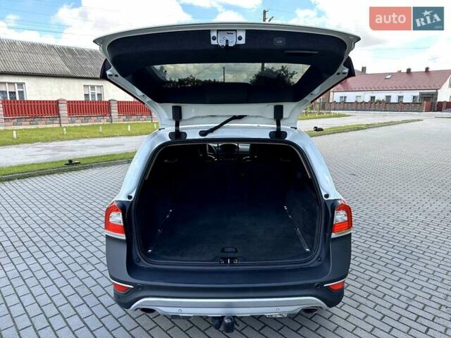 Білий Вольво ХС70, об'ємом двигуна 2.4 л та пробігом 289 тис. км за 18200 $, фото 86 на Automoto.ua