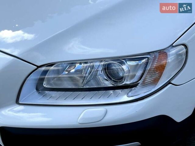 Білий Вольво ХС70, об'ємом двигуна 2.4 л та пробігом 289 тис. км за 18200 $, фото 41 на Automoto.ua