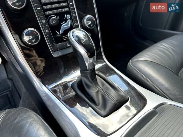 Білий Вольво ХС70, об'ємом двигуна 2.4 л та пробігом 289 тис. км за 18200 $, фото 66 на Automoto.ua