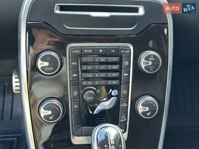 Білий Вольво ХС70, об'ємом двигуна 2.4 л та пробігом 289 тис. км за 18200 $, фото 68 на Automoto.ua